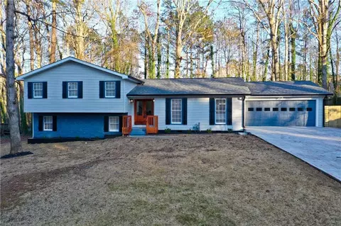 1400 Hidden Hills Pkwy, Stone Mountain, GA 30088
