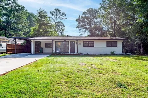 2018 Austin Dr, Decatur, GA 30032