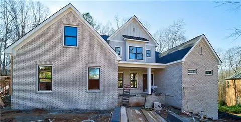 6170 Golf View Ct, Jefferson, GA 30549
