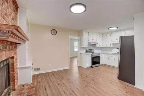 40 North Dr, Hampton, GA 30228 photo 6
