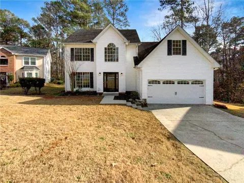 706 Stonebrook Dr, Lithonia, GA 30058