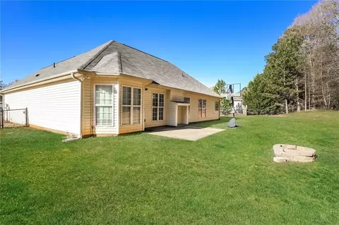 984 Navaho Trl, Monroe, GA 30655 photo 12