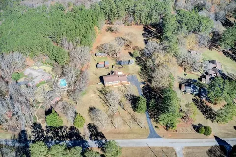 1041 Cooper Ln, Rutledge, GA 30663 photo 3