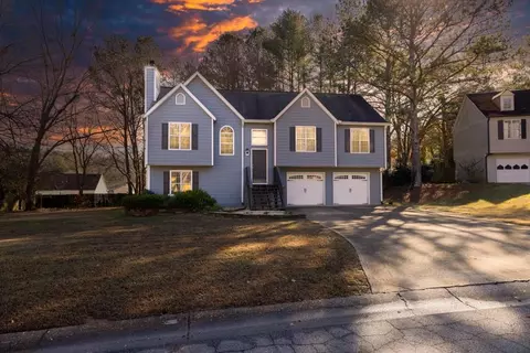 192 Colemans Bluff Dr, Woodstock, GA 30188