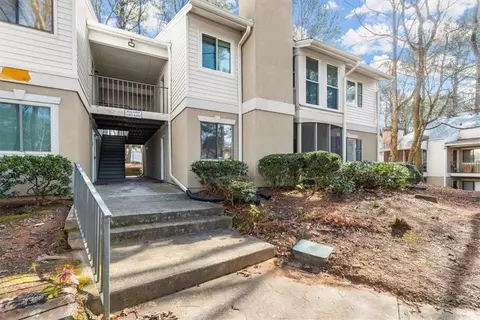 4002 Wingate Way, Sandy Springs, GA 30350