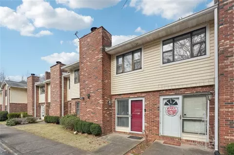 2697 Twiggs Cir SE, Marietta, GA 30067