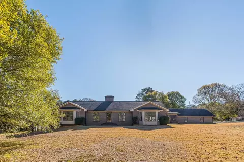 4241 E Chapel Hill Rd, Douglasville, GA 30135