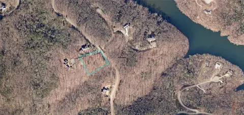 126 Timberwood Cv, Cleveland, GA 30528