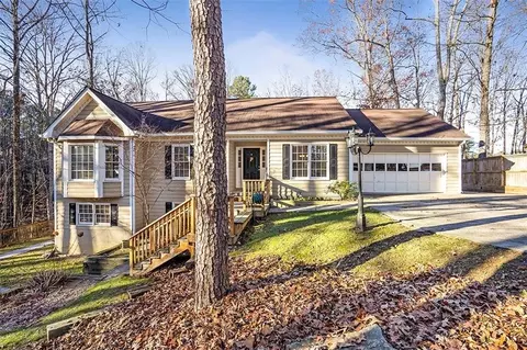 1140 Riverside Rd, Sugar Hill, GA 30518