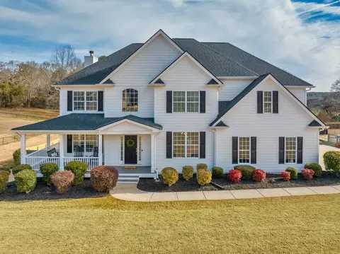 191 Durham Dr, Hoschton, GA 30548