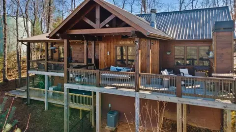 756 N Moreland Dr N, Blue Ridge, GA 30513