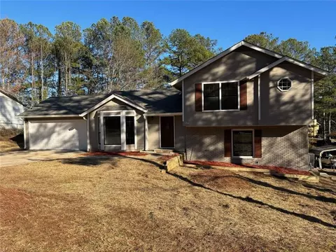 7646 Park Ln, Jonesboro, GA 30236