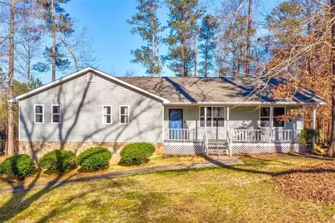 145 Farmington Dr, Woodstock, GA 30188