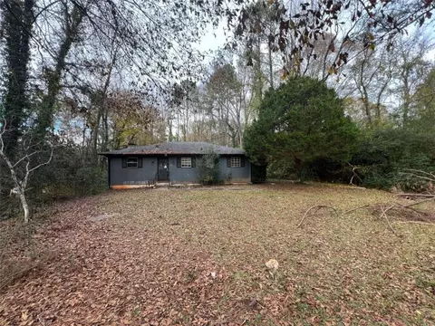 1702 Snapfinger Rd, Decatur, GA 30032