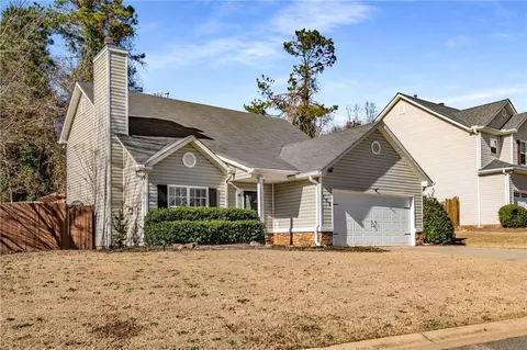 102 Lexington Parke Dr, Woodstock, GA 30189