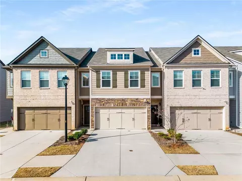 2186 Flying Spur Dr, Lithonia, GA 30058