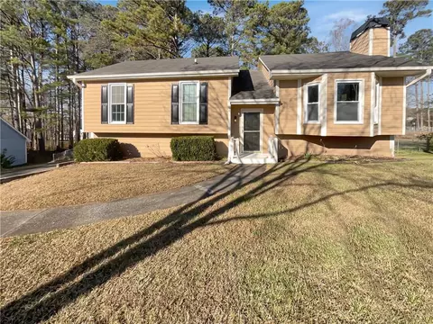 985 S Lassetter Cir, Villa Rica, GA 30180