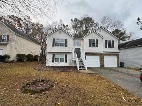 2626 Lake Park Bnd, Acworth, GA 30101