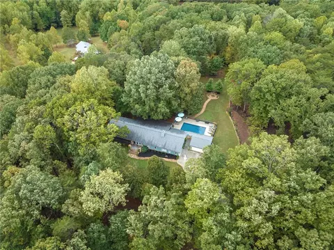 5098 Lee Rd, Gainesville, GA 30506