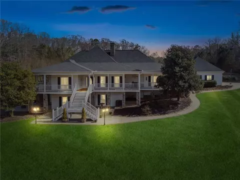 2305 Highway 82, Statham, GA 30666
