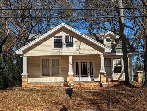 715 W Poplar St, Griffin, GA 30224