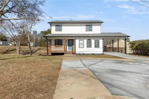 140 Bona Rd, Buford, GA 30518