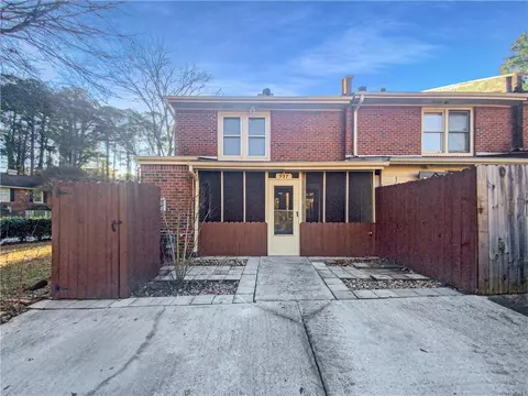 937 Chippendale Ln, Norcross, GA 30093