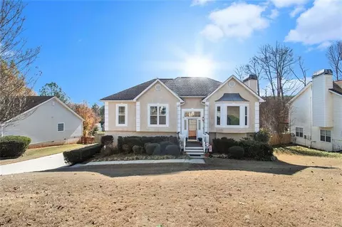 260 Due West Dr, Stockbridge, GA 30281