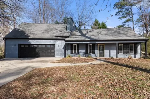 3260 Marine Rd, Cumming, GA 30041