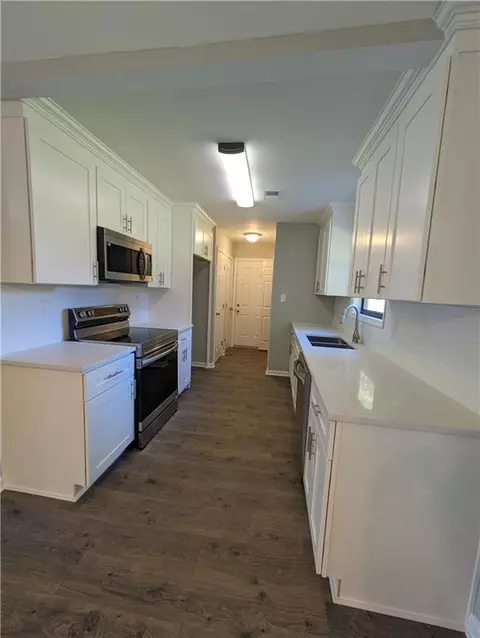 95 Mountain View Cir, Covington, GA 30016 photo 6