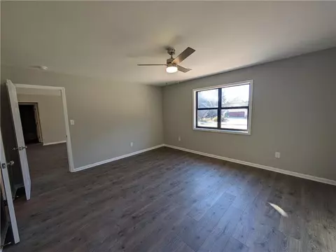 95 Mountain View Cir, Covington, GA 30016 photo 10