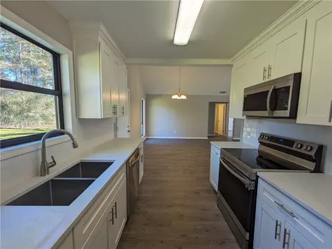 95 Mountain View Cir, Covington, GA 30016 photo 7