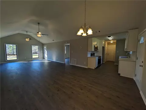 95 Mountain View Cir, Covington, GA 30016 photo 5