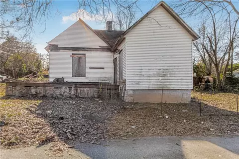 6834 Church St, Lithonia, GA 30058