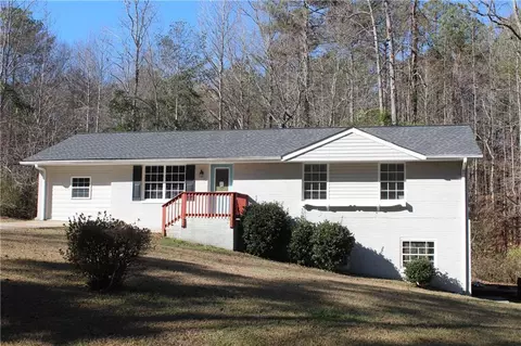 178 Park Dr, Carrollton, GA 30117