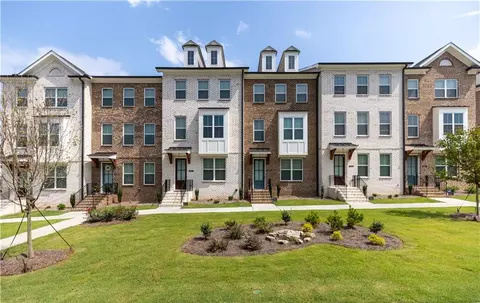 1651 Wellborn Walk #233, Suwanee, GA 30024