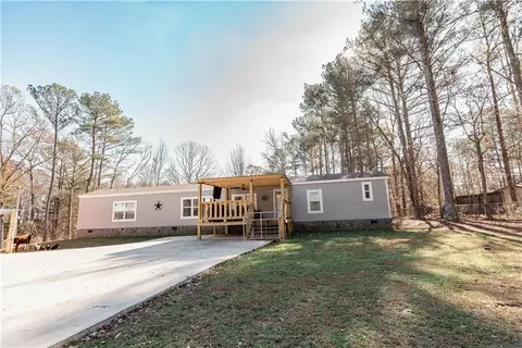 41 Cherokee Cir, Buchanan, GA 30113