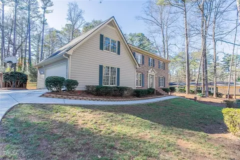 1537 Rivermist Dr, Lilburn, GA 30047