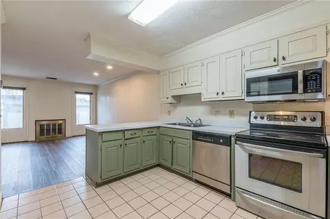 19 Willowick Dr, Stonecrest, GA 30038 photo 9