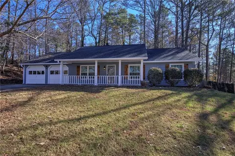 5415 Jamestowne Dr, Powder Springs, GA 30127