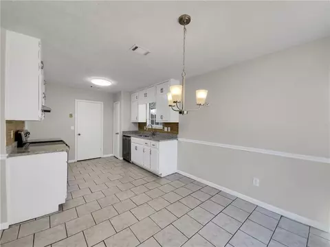 6130 Amberly Rd, Rex, GA 30273 photo 10