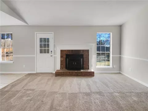 6130 Amberly Rd, Rex, GA 30273 photo 9