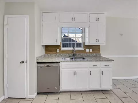 6130 Amberly Rd, Rex, GA 30273 photo 13