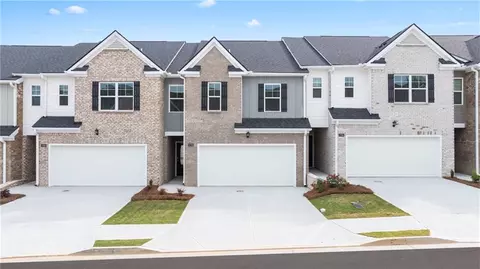 2748 Honey Locust Ct, Loganville, GA 30052