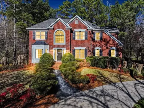 110 Ashley Forest Dr, Fayetteville, GA 30214