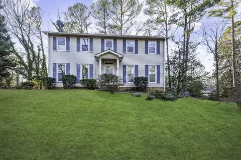 2192 Brookfield Cir, Lawrenceville, GA 30043