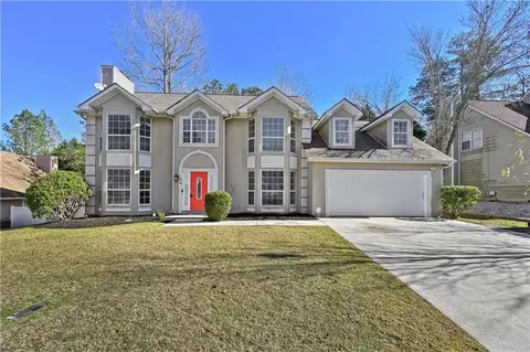 1124 Shady Creek Dr, Lithonia, GA 30058