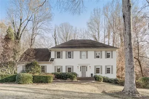 5331 Forest Springs Dr, Dunwoody, GA 30338