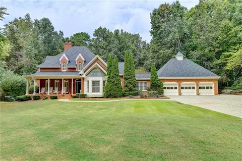 5259 Rocky Hill Dr SW, Lilburn, GA 30047