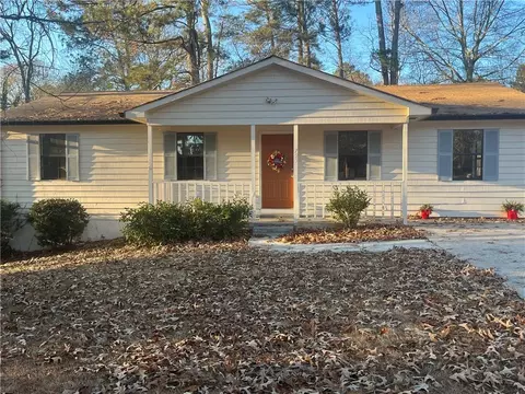 795 Loggins Trl, Lawrenceville, GA 30043